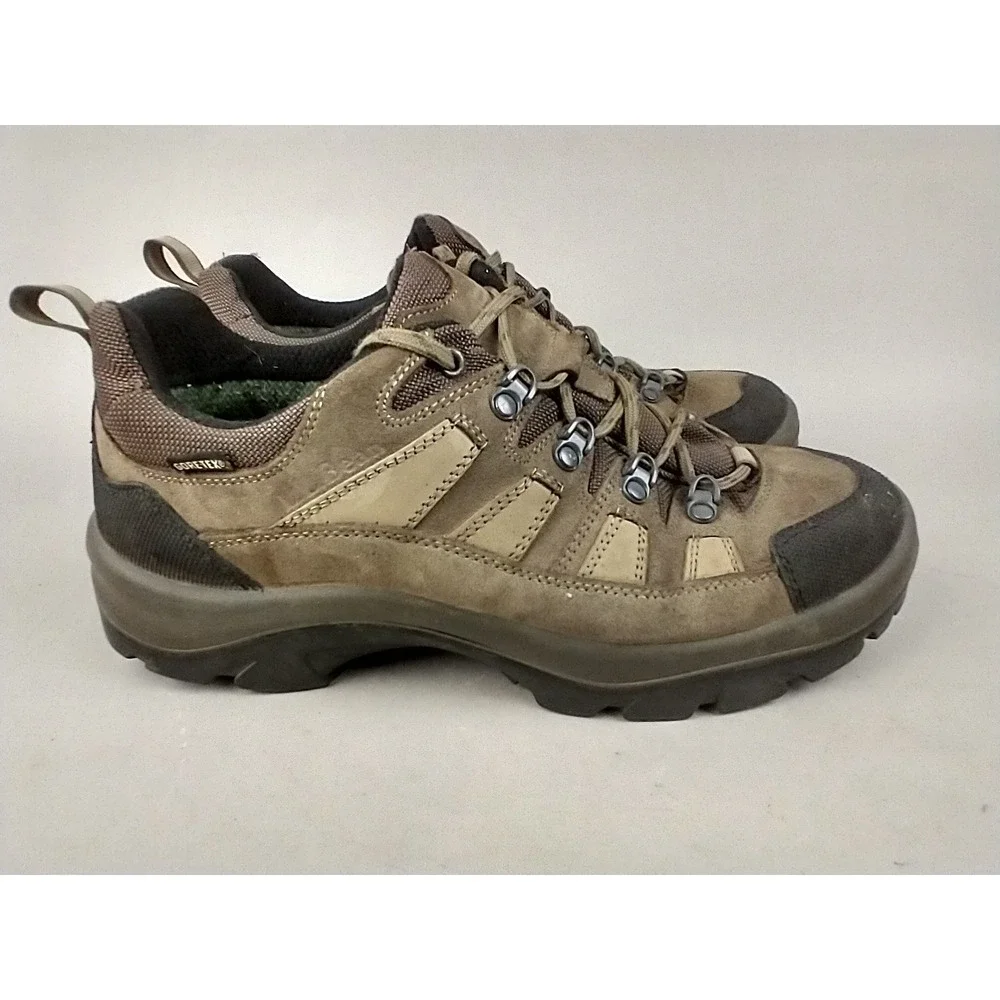 L.L. Bean Gore-Tex Hiking Shoes Mens 9.5 Brown Leather Waterproof Vibram Low Top